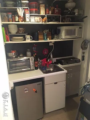 Rented by Kian Realty | media 22