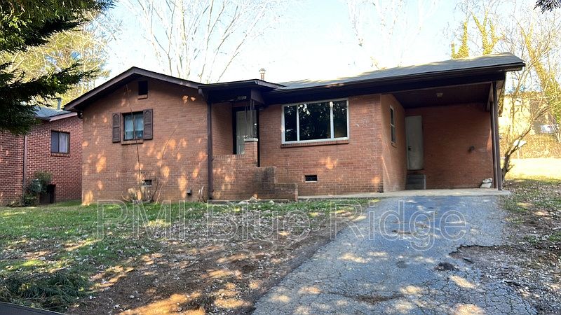 1st image of 2016 Arlington Pl
