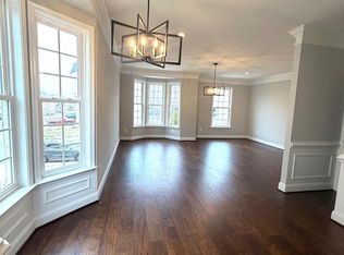8943 Brewer Creek Pl, Manassas, VA 20109