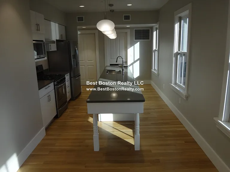 40 Bow St #3 — Photo 10
