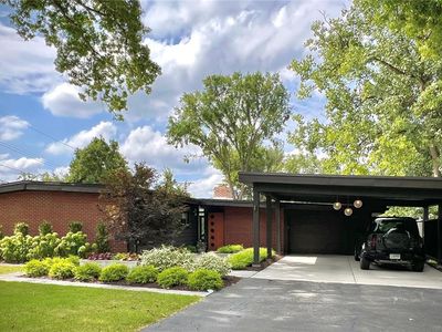 2401 Saint Giles Rd, Saint Louis, MO, 63122