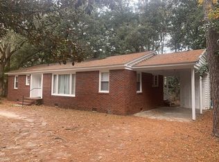 302 Pineland Rd, Walterboro, SC 29488
