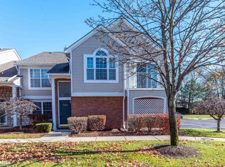 56452 Chesapeake Trl, Shelby Township, MI 48316