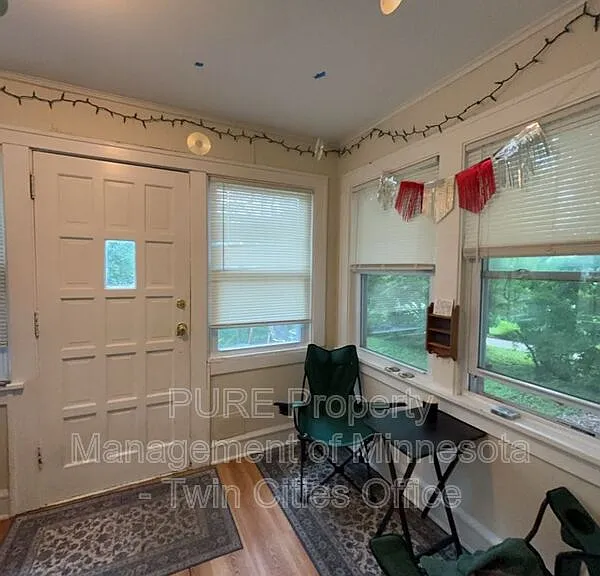 237 Cedar Lake Rd N #2 — Photo 2
