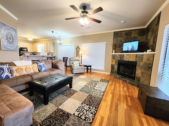 2nd image of 400 Farr Shores Dr APT 15D