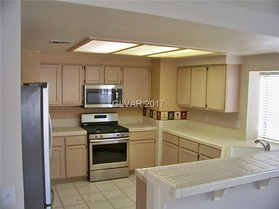 5th image of 2432 Moon Shore Dr