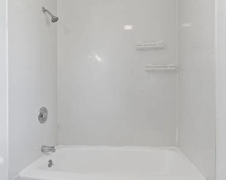 1017 W Washita St — Photo 13