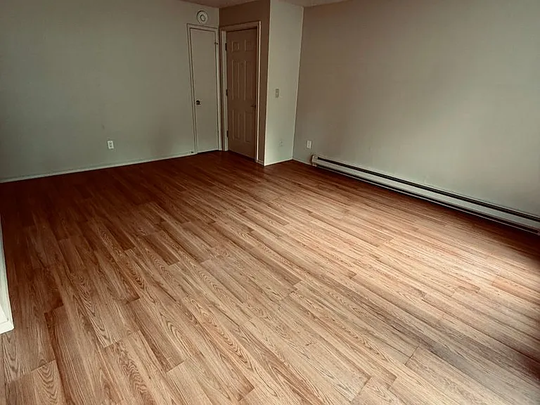 3430 Renton Pl S — Photo 3