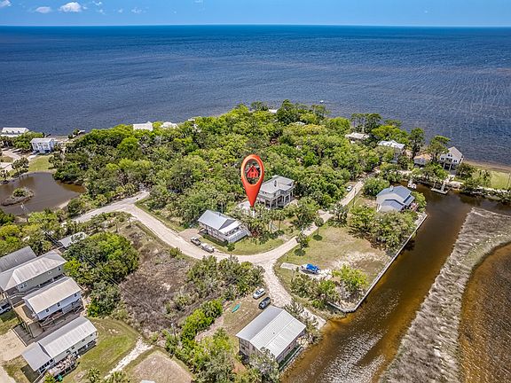 5th image of 21 W Point Dr