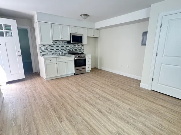 137 Sommer Ave #Basement, Staten Island, NY 10314