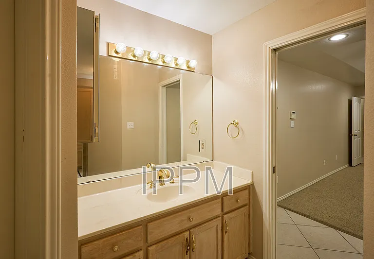 1309 Summerfield Ln — Photo 19