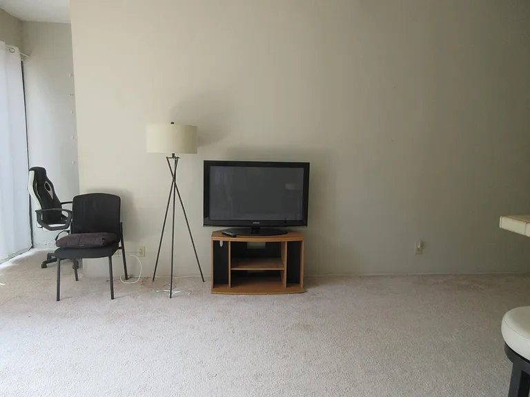 1088 Bishop St #1123 — Photo 11