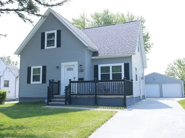 109 Tudor Ave, Bedford, OH 44146