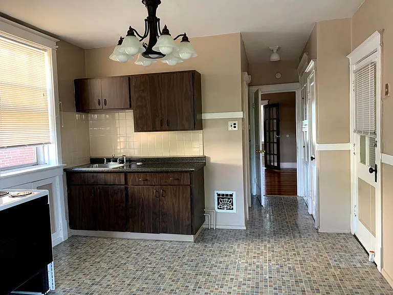 3647 Keokuk St #2E — Photo 5