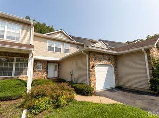 103 Falcongate Dr, Monmouth Junction, NJ 08852