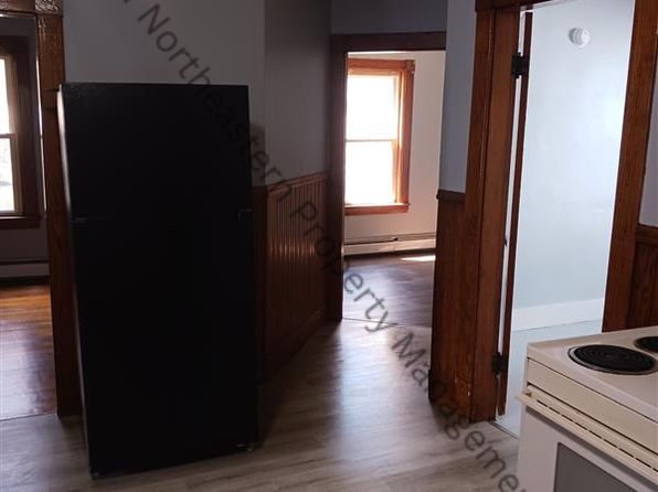 121 Rumford Ave #1R, Rumford, ME 04276