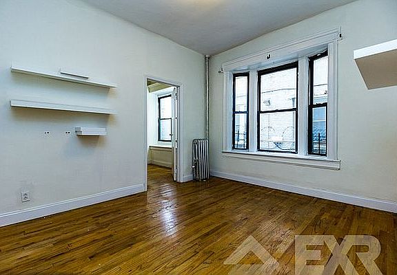 2nd image of 600 Park Pl #12H