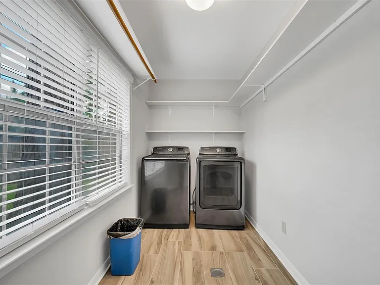 442 Mignon Ln — Photo 15