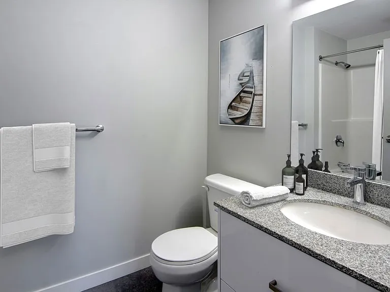301 Nursery Hill Dr — Photo 6