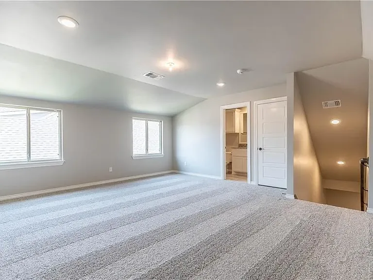 4201 Clevenger Dr — Photo 17
