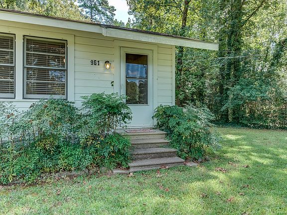 2nd image of 961 Garrison Dr