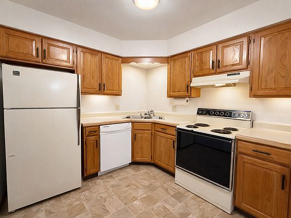 5th image of 2117 Porte Deleau Ct APT 302