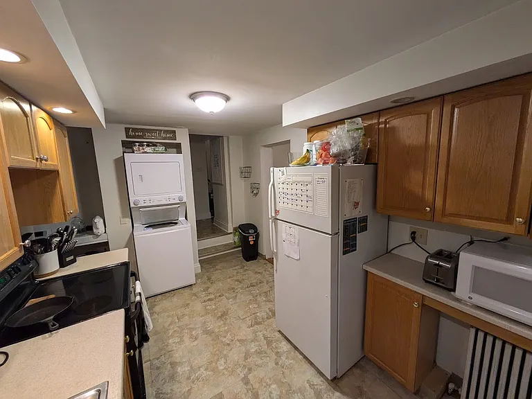 225 S High St #B — Photo 4