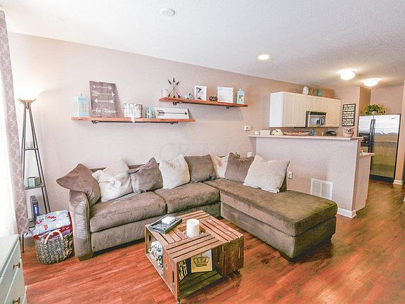 3rd image of 5952 Thunder Gulch Dr