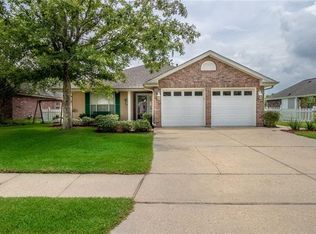 271 Oak Point Dr, La Place, LA 70068