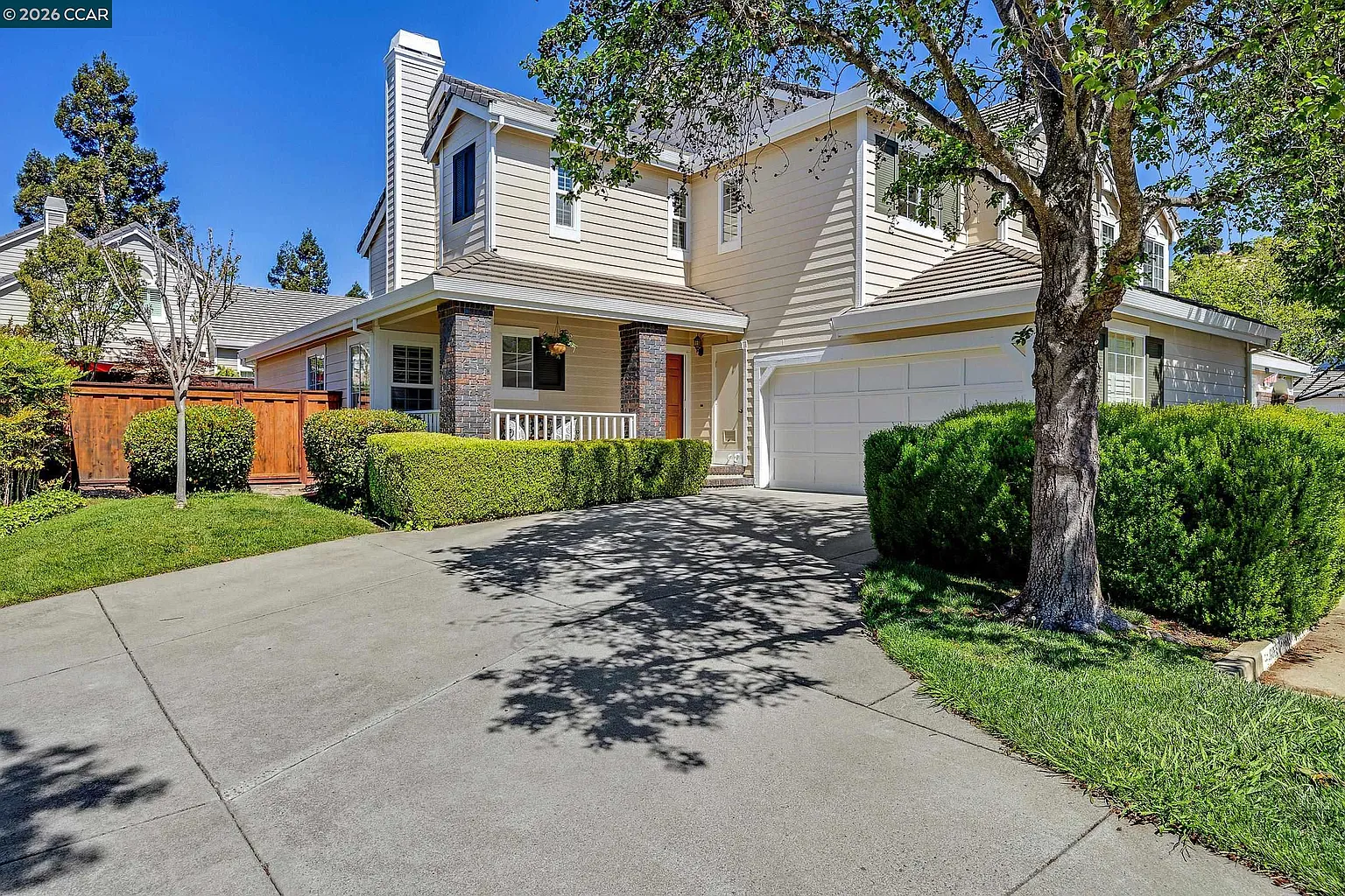 402 Chupcan Pl photo 1