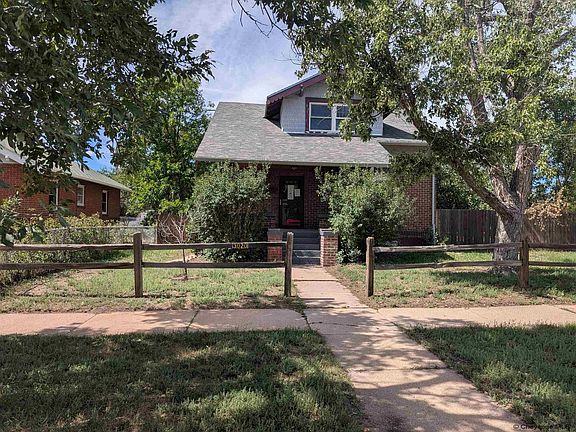 3rd image of 3020 Cribbon Ave