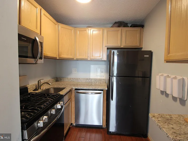 1225 Martha Custis Dr #1206 — Photo 7
