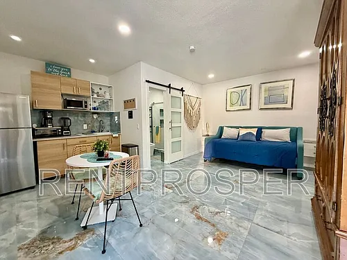 628 Riverwoods Cir Photo 1