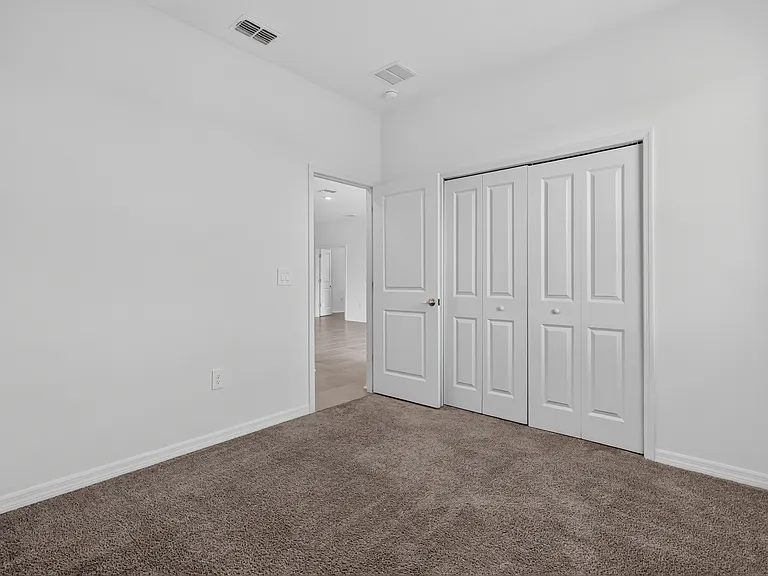 680 Grove St — Photo 13