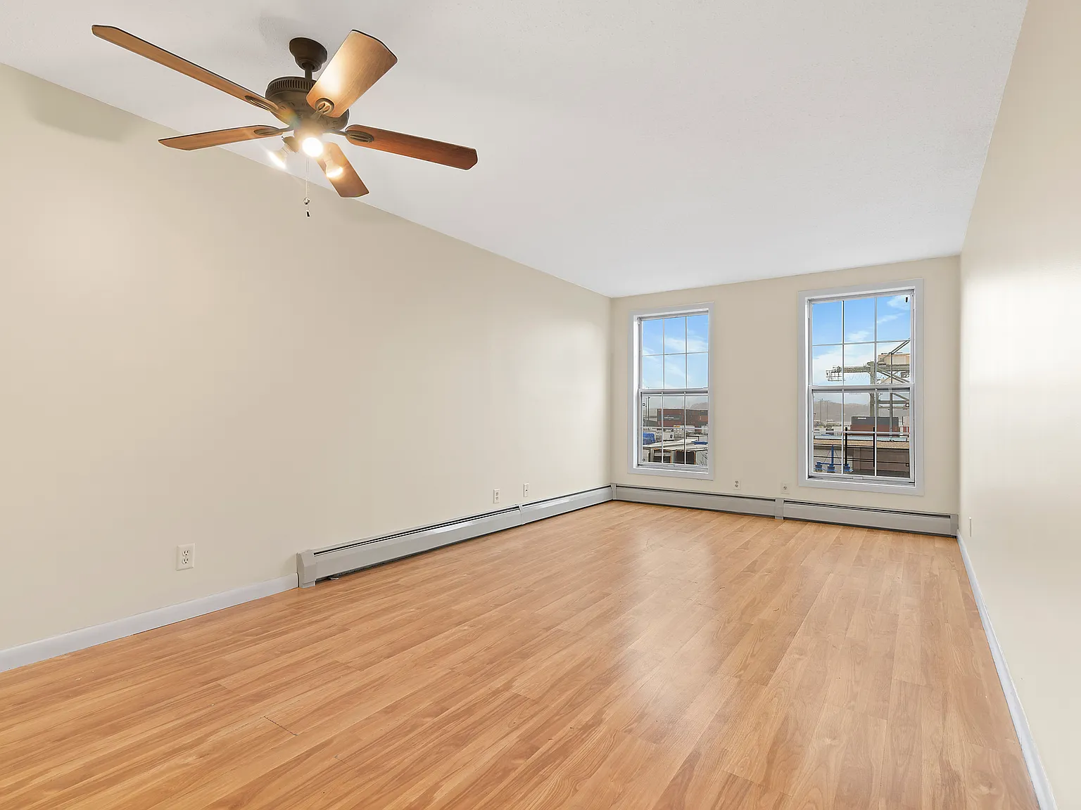 113 Columbia Street — Photo 2