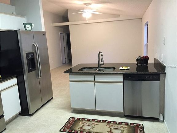 4th image of 7147 Edgewater Shores Ct