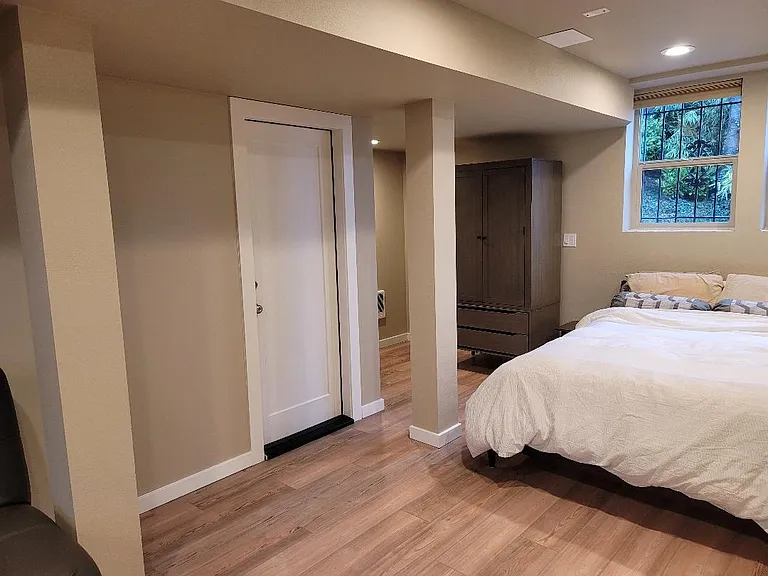 2442 SW Sheffield Ave #B — Photo 19