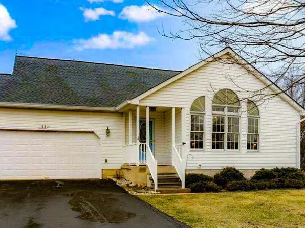 23 Teakwood Ct, Harpers Ferry, WV 25425