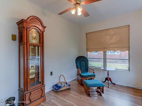 4th image of 12B Monmouth Ln