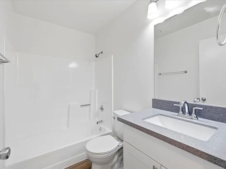 44441 San Rafael Avenue — Photo 14