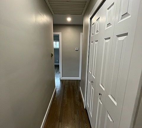 4th image of 22601 Lake Dr