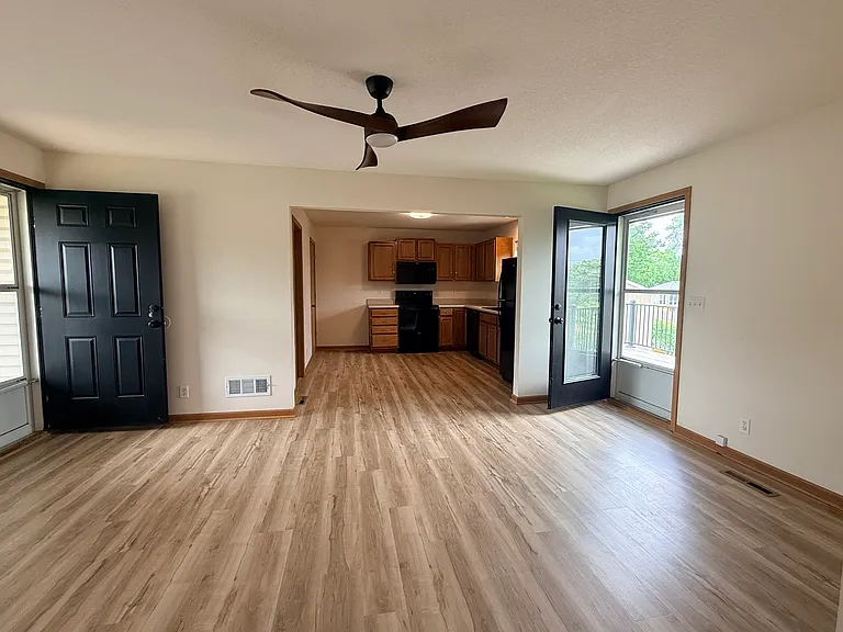 2800 SW Walnut St — Photo 4