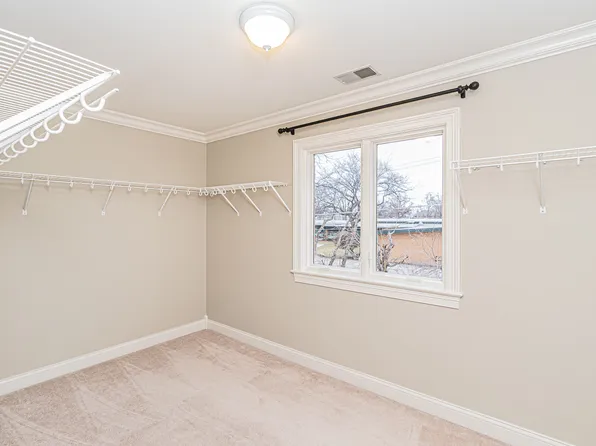 361 S Elm St, Itasca, IL 60143