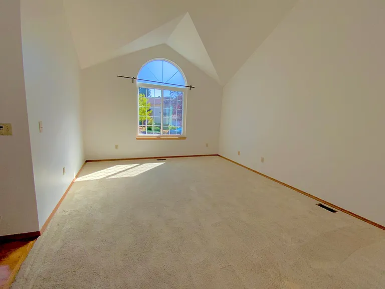 5723 147th St SE — Photo 3