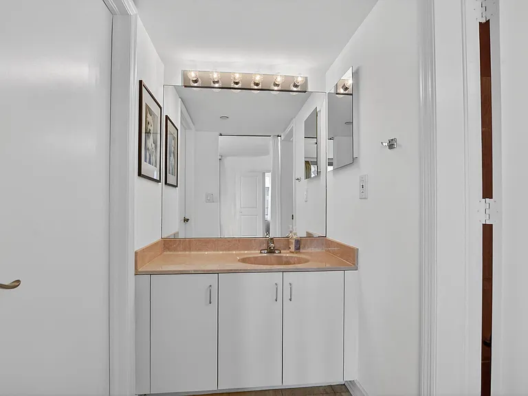 120 SE 5th Ave #520 — Photo 25
