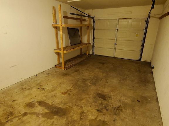 4th image of 19118 5th Ave E