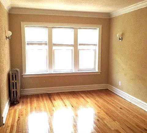 5th image of 6731 S Paxton Ave #10