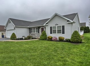 990 Melody Ln, Lebanon, PA 17046