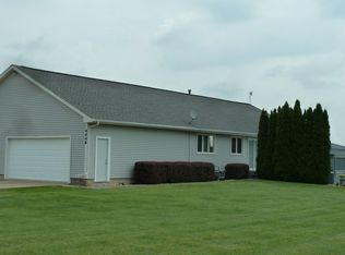 4446 E 29th Rd, Newark, IL 60541