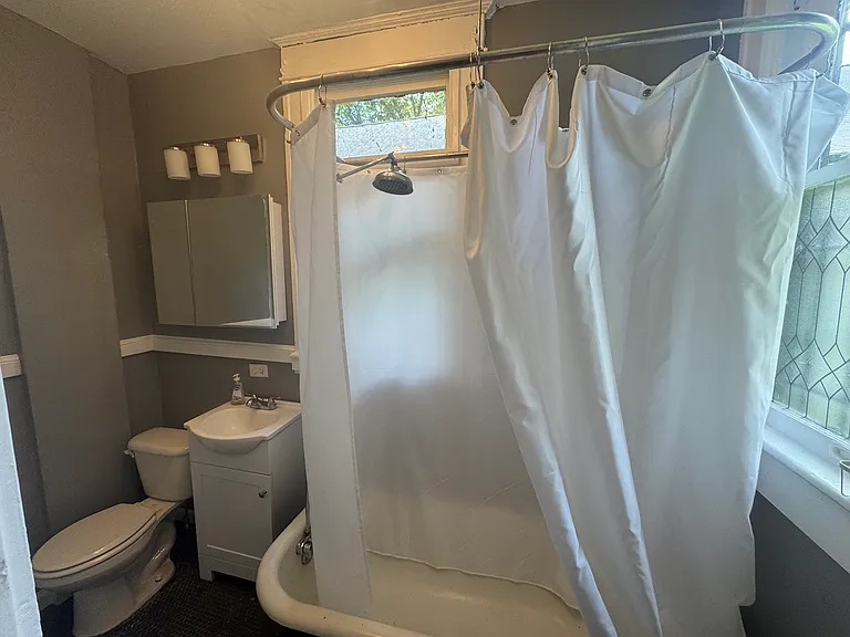 130 Clisby Pl — Photo 7